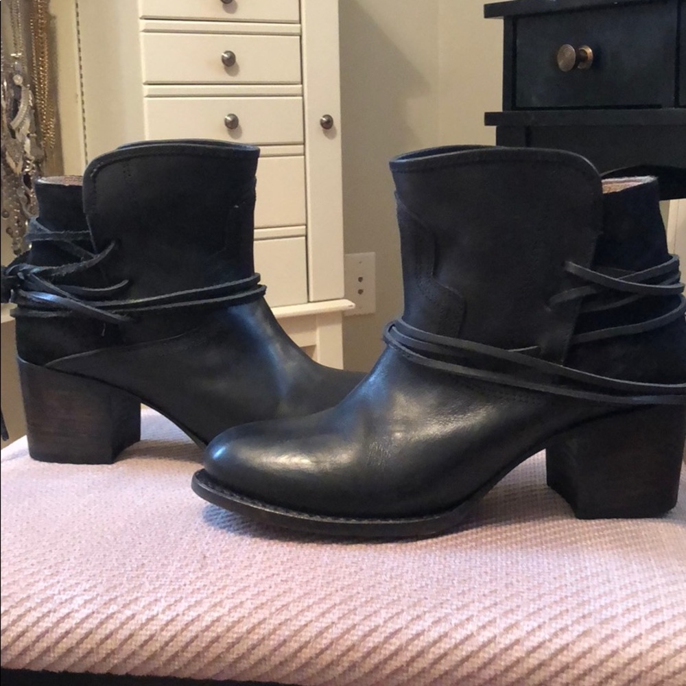 Freebird Casey booties!!